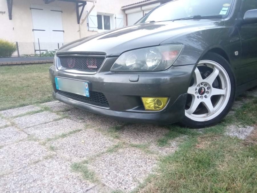 LEXUS IS200 LIP TRD – Image 2