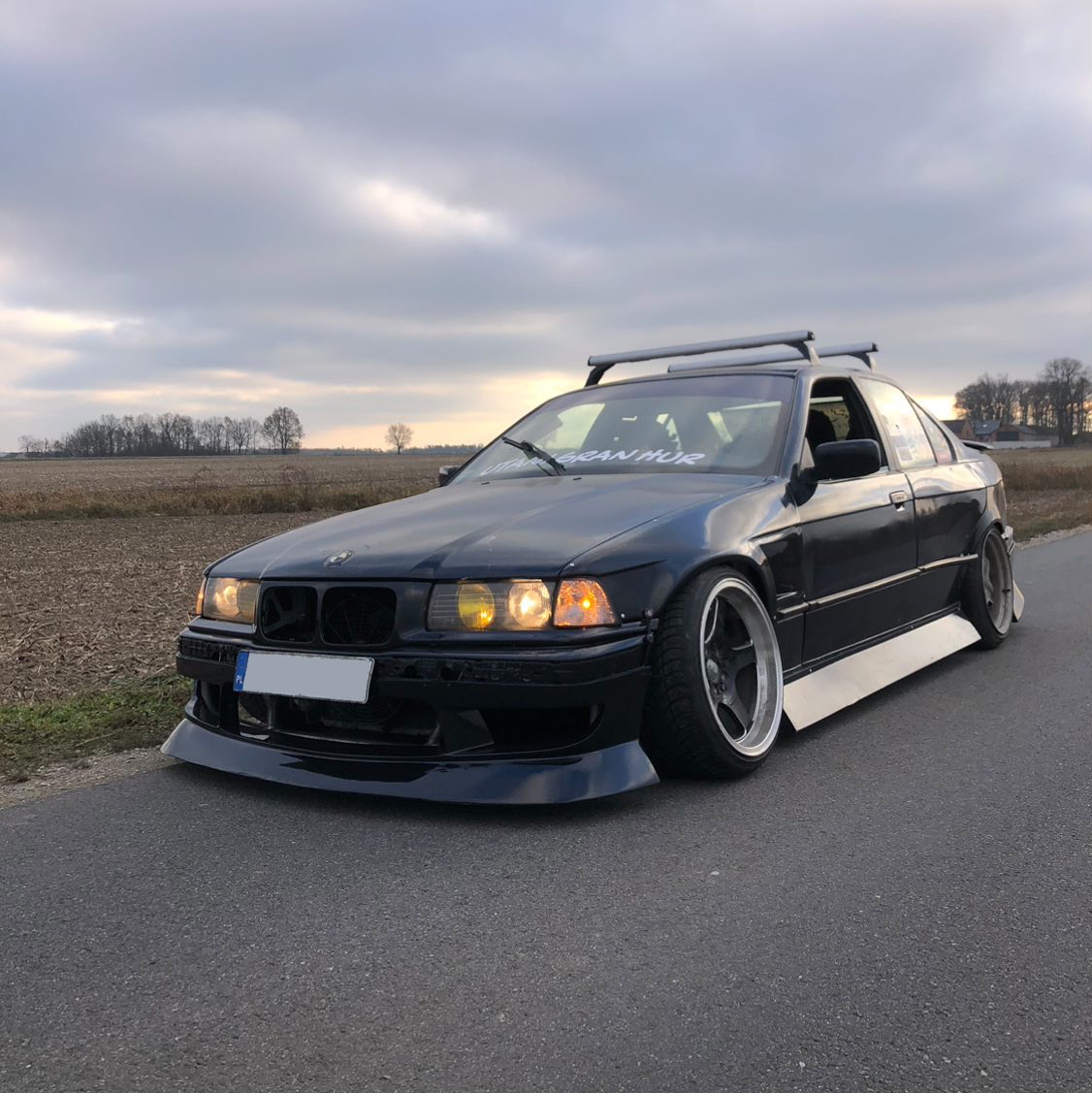 ONDORI E36 SUR-AILES AVANT – Image 2
