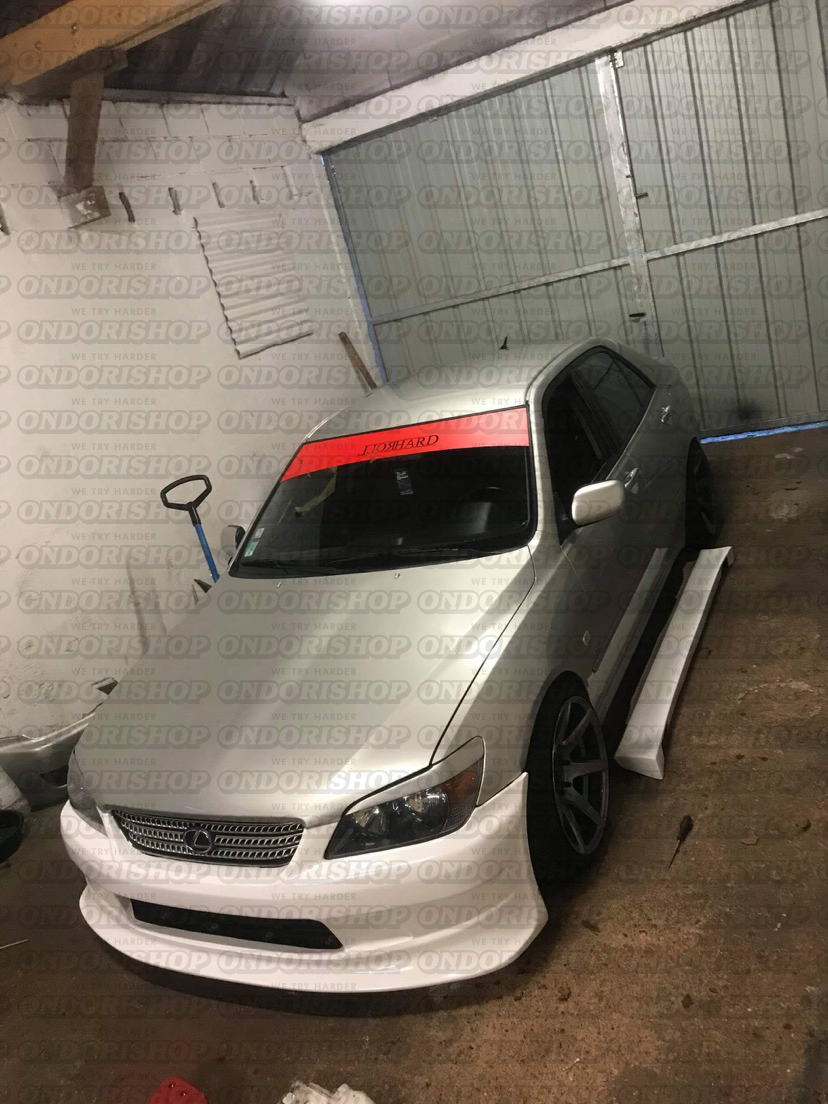 LEXUS IS200 VX V2