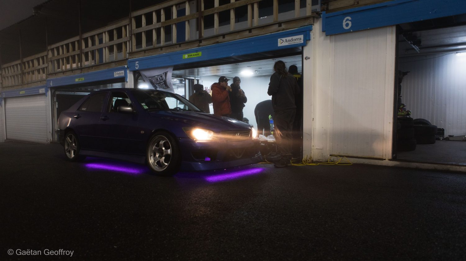 LEXUS IS200 BN - Image 3