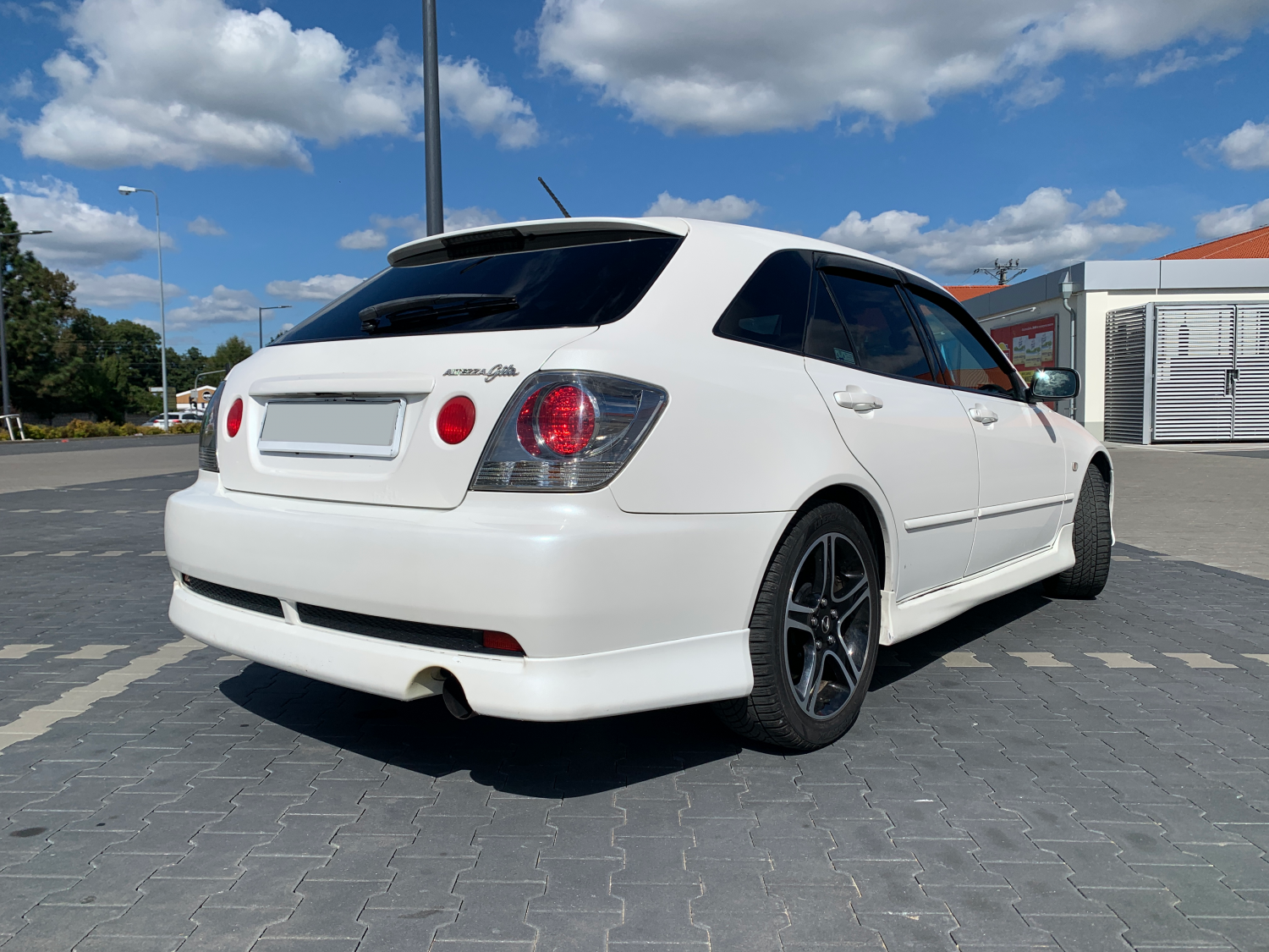 LEXUS IS200 ONDORI NEO GITA - Image 3
